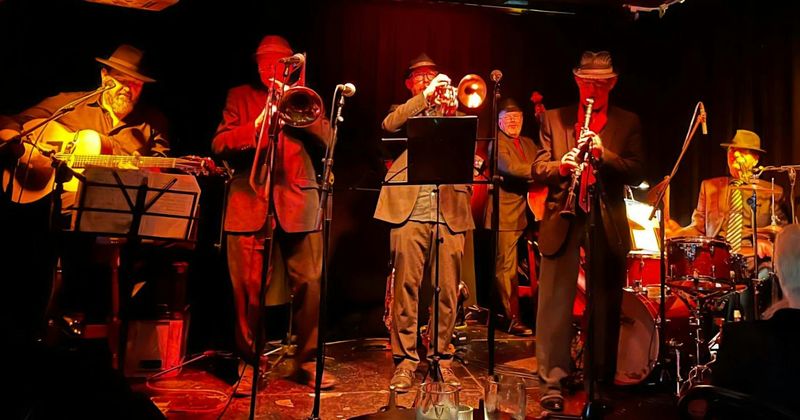 Des Hopkins  Jazzband